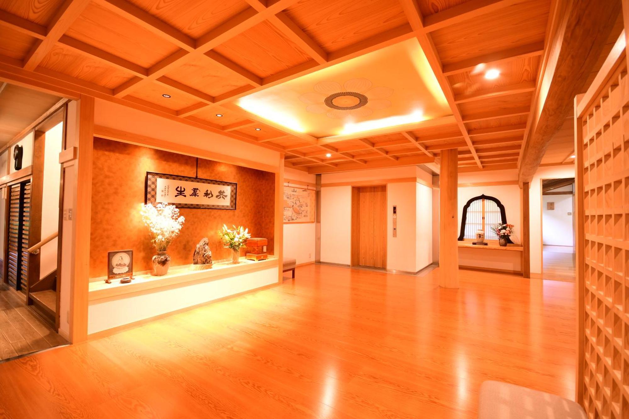 Koyasan Shukubo Fugenin Hotel Exterior photo